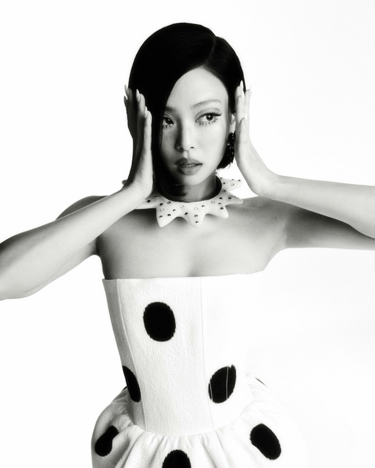 V Spring Preview 2026 issue 4